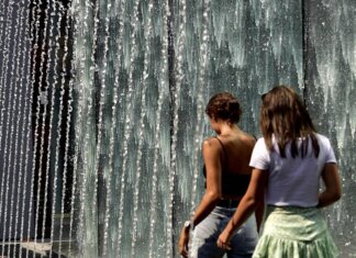 Caldo record, continua l’onda rossa: 19 città in massima allerta, verso Ferragosto di fuoco
