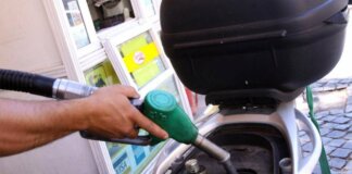Carburante annacquato, irregolare un distributore su cinque. Pd: “Governo intervenga”. Lega: “Bene controlli Gdf”