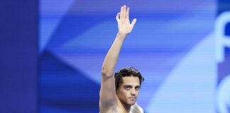 Ceccon torna a Parigi due anni dopo l’oro olimpico (e le dormite sui prati): “Stavolta stanza ok”