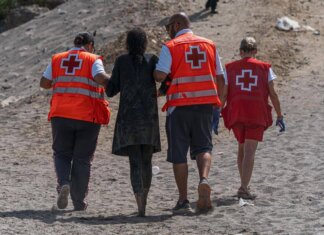 Crisi migranti Ceuta, medici lanciano allarme: “In corso catastrofe sanitaria”