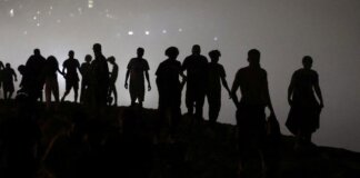 Crisi migranti a Ceuta, 67 morti. Sanchez scrive a Ue e chiede vertice tra ministri dell’Interno