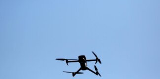 Drone con esplosivo trovato all’aeroporto di Lipsia, era vicino ad aereo ucraino