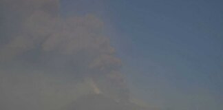 Etna in eruzione, oggi ancora disagi all’aeroporto di Catania: voli in arrivo sospesi fino alle 19