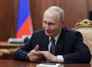 I voti gonfiati per Putin, il partito ‘fantasma’ e l’affluenza flop: gli altri dati delle elezioni in Russia