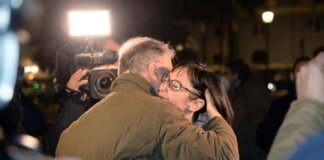 Ilaria Cucchi e Fabio Anselmo si sposano: “Abbiamo scelto di non lasciare che il lutto diventasse l’unica cosa che siamo”