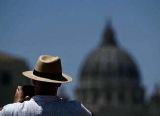 Meteo, domenica temporali su Alpi e Appennini. A Ferragosto caldo fino a 39°C