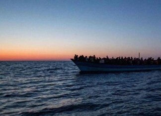 Migranti, Berlino: “Ci aspettiamo che i trasferimenti continuino”. Tajani: “Trovare un equilibrio sulle Ong”