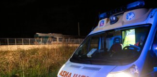 Morti sospette in ambulanza, slitta il processo a Luca Spada. Ira dei familiari della vittima: “Inorriditi da selfie con le bare”