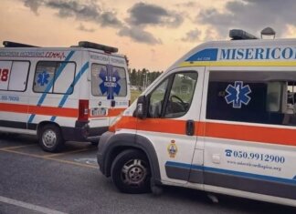 Musicista morto a Marina di Pisa prima del colloquio di lavoro Ambulanza