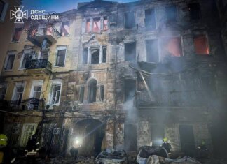 Ucraina, nuovi attacchi russi a Kharkiv e Odessa. Tensione anche a Zaporizhzhia