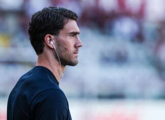 Vlahovic verso il Besiktas: “Iniziate le trattative per il trasferimento”