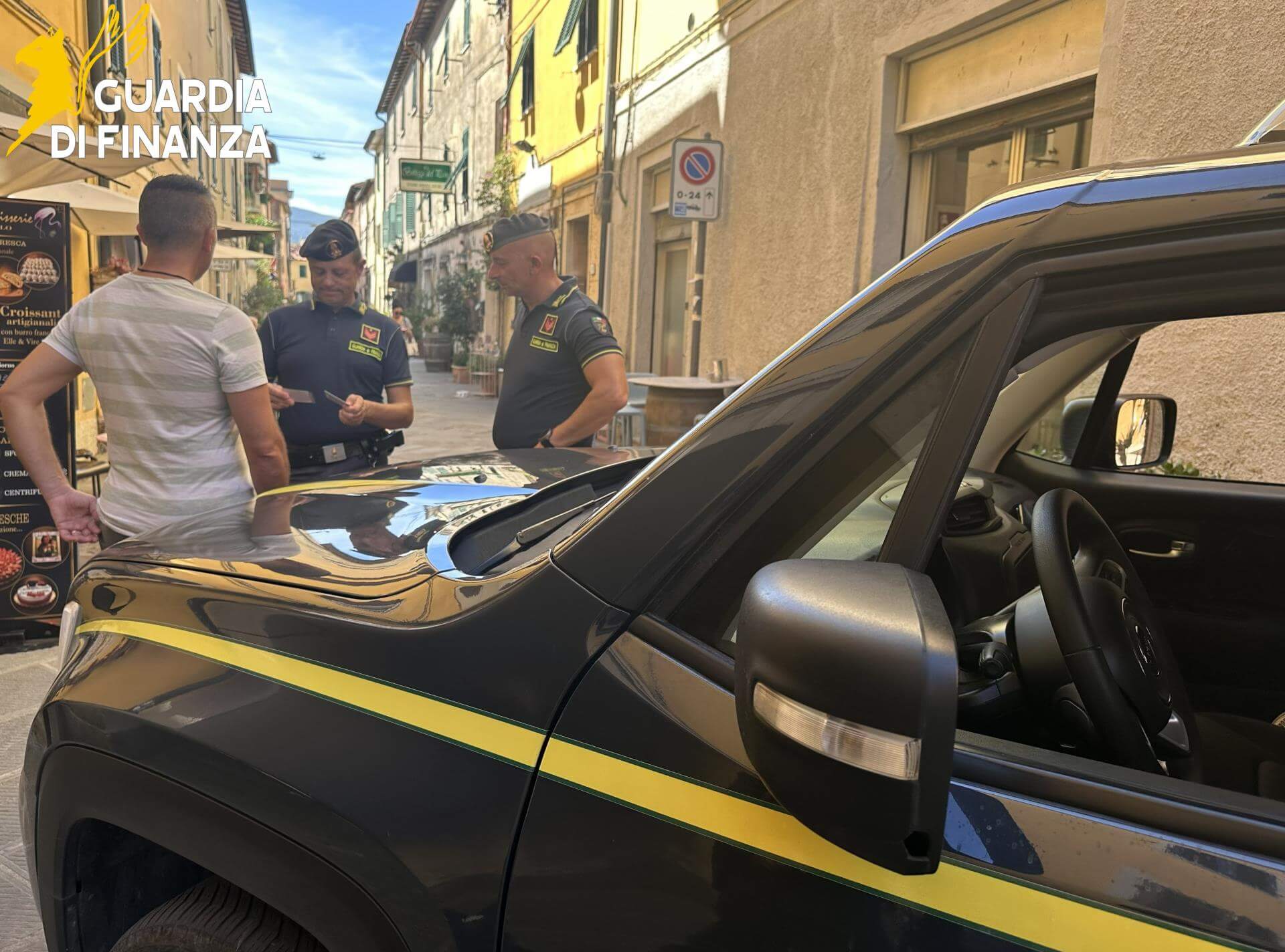 si finge finanziere per controllare presunte banconote false denunciato per truffa e sostituzione di persona da Corrieretoscano.it si finge finanziere per controllare presunte banconote false denunciato per truffa e sostituzione di persona