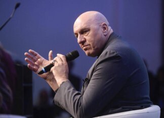 Allarme su attacchi Russia con droni in Europa, Crosetto: “Nessuna conferma, non serve altra benzina sul fuoco”