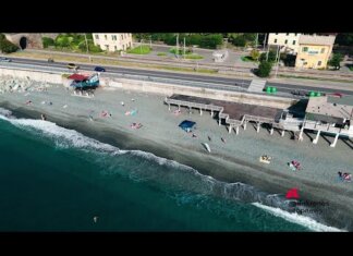Ambiente: a Vesima clean-up della spiaggia con Marevivo, Arca Fondi e Bper