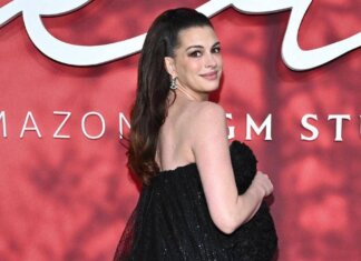 Anne Hathaway torna con ‘Verity’: “Oggi si può scegliere la propria verità, è inquietante”