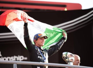 Antonelli, trionfo nel Gp di Monza e lacrime: “Non so cosa ho fatto”. I tifosi: “Adesso vinci il Mondiale”