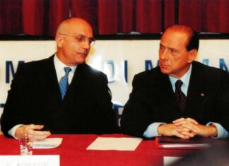 Berlusconi, il racconto di Albertini: “Gli proposi di fare il sindaco di Milano, anche Montanelli lo vedeva bene”