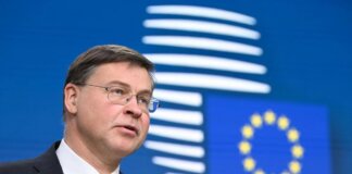 Bollo auto, Dombrovskis: “C’è margine nella gestione dei fondi europei”