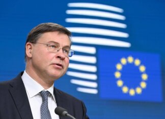 Bollo auto, Dombrovskis: “C’è margine nella gestione dei fondi europei”