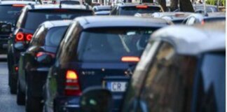 Bollo auto abolito, la mossa di Meloni: “Via una delle tasse più odiate”