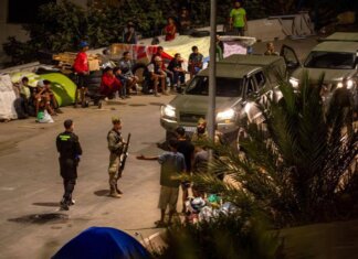 Ceuta, video mostrano militari picchiare migranti: il governo spagnolo apre un’inchiesta
