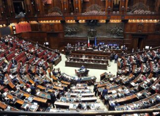 Elezioni suppletive Camera, seggi aperti fino alle 23 nel collegio Reggio-Locri
