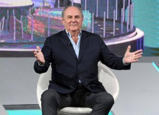 Errore a “La Ruota della Fortuna”: Gerry Scotti richiama due concorrenti in studio e chiede scusa