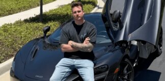 Finisce con la sua McLaren contro un albero e l’auto prende fuoco: morto a 27 anni l’influencer James Wehr
