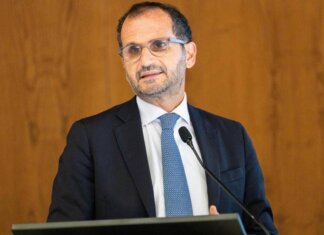 Gemmato: “Con farmaci equivalenti risparmi per 1,2 miliardi in 2026-28 ma Italia dietro per utilizzo”