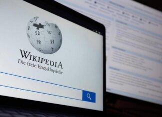 Intelligenza artificiale, fondatore di Wikipedia: “Non è affidabile per scrivere articoli”