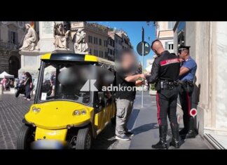 Invasione golf car a Roma, blitz e controlli dei carabinieri nel centro della Capitale