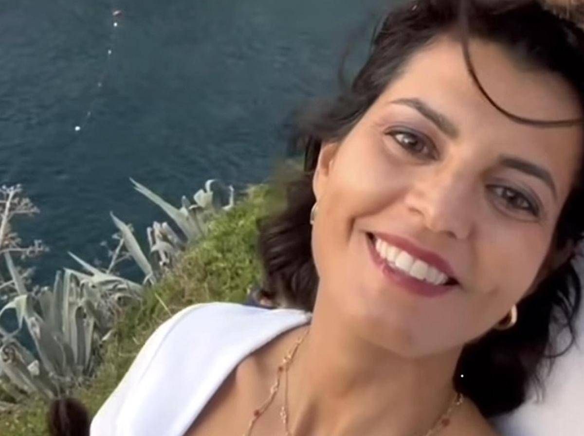 candele e rose rosse anche in puglia un momento di raccoglimento per lorena isceri da Corrieretoscano.it candele e rose rosse anche in puglia un momento di raccoglimento per lorena isceri