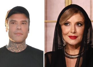 Lucarelli-Fedez, botta e riposta: lui pubblica le battute (tagliate) di ‘Roast in Peace’, lei replica