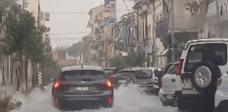 Maltempo in Toscana, bomba d’acqua su Empoli: 43 mm in mezz’ora, strade come fiumi