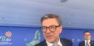 Manovra, Giorgetti: “A studio taglio tasse giovani, penso a flat tax 5% su aumenti stipendio”