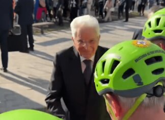 Mattarella: “La scuola è la più efficace leva di integrazione. Le violenze? I genitori non si sottraggano all’alleanza coi docenti”