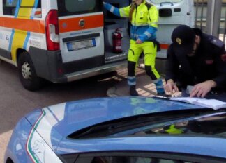 Milano, operaio di 48 anni muore precipitando da un sottotetto: indagini in corso