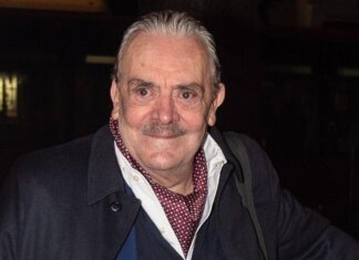 Morto Umberto Pizzi, il ricordo del ‘king dei paparazzi’ Barillari: “Abbiamo vissuto Dolce vita e tumulti di piazza, Onassis ci tirò addosso lo champagne”