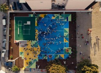 Nuovo Sport Illumina di Casoria, Abodi: “Oggi città si colora e diventa luogo di socialità”