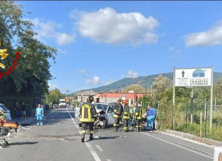 Tragico scontro sulla strada regionale Lucchese a Ponte all’Abate: muore una donna