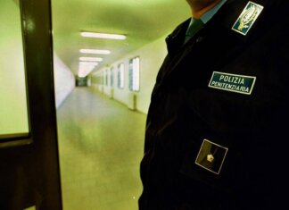 Pisa, detenuti in rivolta in diretta su TikTok al carcere Don Bosco