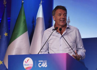 Leopolda 2026 a Firenze, Matteo Renzi invita Vincenzo De Luca e Mario Calabresi Leopolda 2026 a Firenze, Matteo Renzi invita Vincenzo De Luca e Mario Calabresi