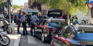 Roma, donna accoltellata. Malore per l’aggressore, avrebbe tentato un gesto estremo