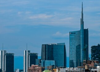 Rosa (Aibe): “Per Unicredit vero bivio non è tra Santander e Bpm, ma tra due modelli di consolidamento bancario”
