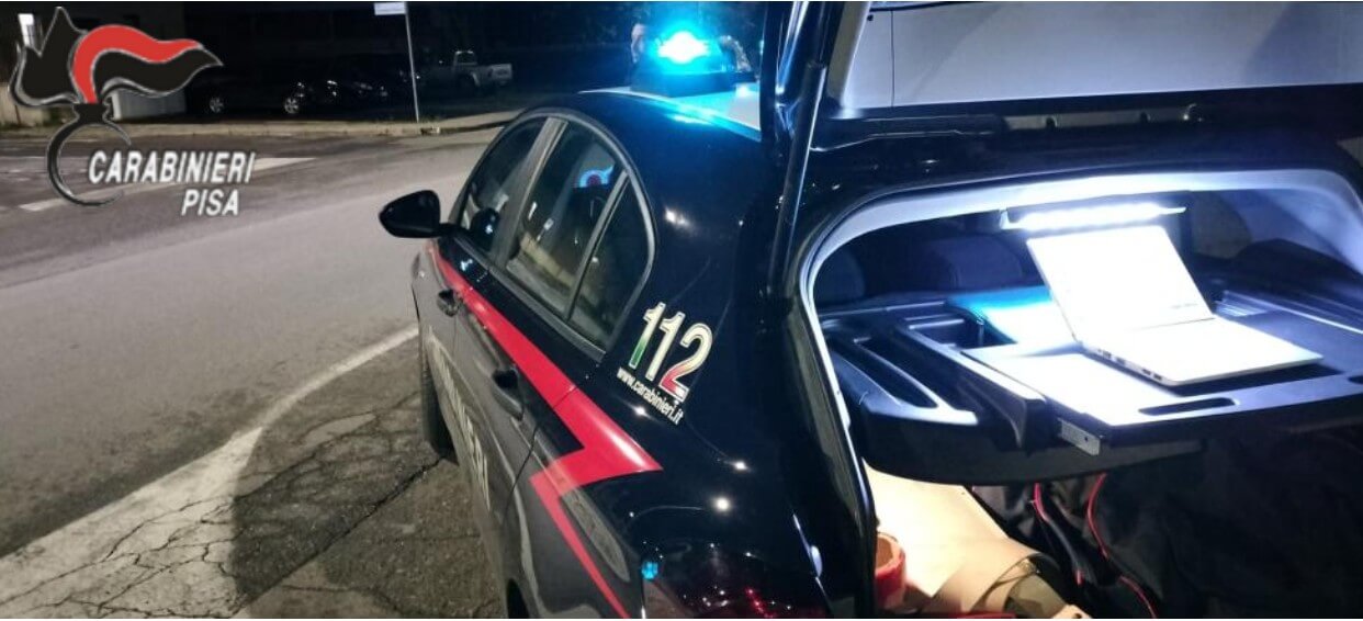 minaccia di morte il titolare del locale per ottenere altri alcolici arrestato dai carabinieri da Corrieretoscano.it minaccia di morte il titolare del locale per ottenere altri alcolici arrestato dai carabinieri