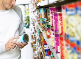 Spreco alimentare, non basta guardare la data: i 5 controlli prima di buttare il cibo