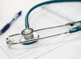 Cuore e prevenzione: a Pescia gli esami specialistici per scoprire le malattie ‘silenti’ Stetoscopio
