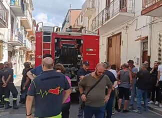 Tragedia Partinico, madre e figlio morti in cantina forse per esalazioni del mosto di uva