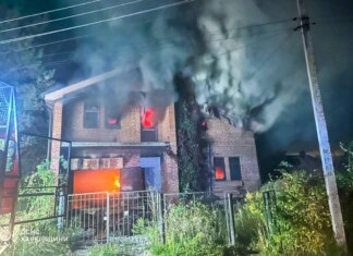 Ucraina, Zelensky: “Escalation quotidiana da parte di Mosca, in raid della notte due morti e 14 feriti”