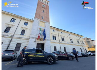 Falsi contratti per permettere di ottenere il permesso di soggiorno: due in manette